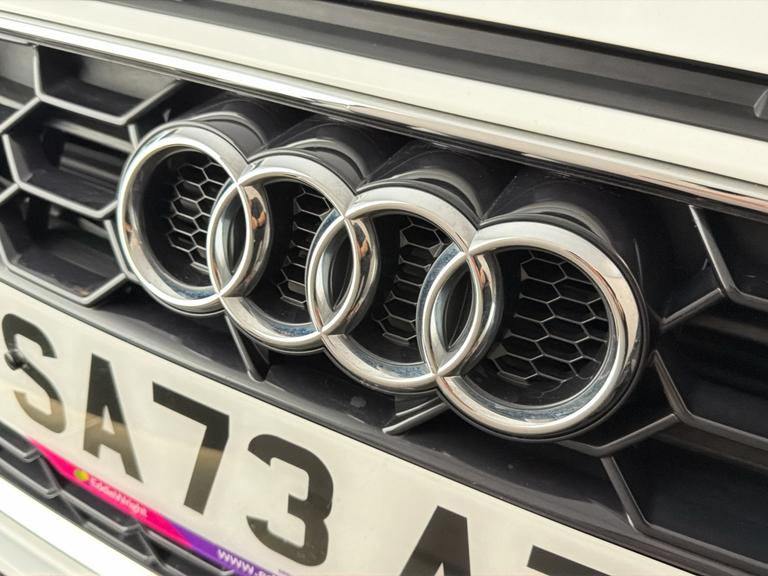 Audi A4 Photo bsapi-d2e17ee90fd2c46c3bb36876d6abc5c9361a05ce.jpg