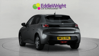 PEUGEOT 208 Photo 1