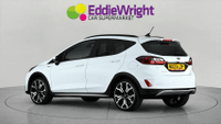 Ford Fiesta Photo 4
