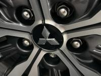MITSUBISHI Outlander Photo 30