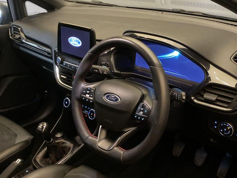 Ford FIESTA Photo bsapi-d40cbb598e4838a5ebda3383c6b0decaeab3dfb0.jpg