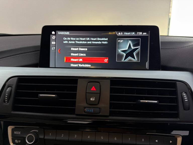 BMW 4 Series Photo bsapi-d41180c59d9e7e92331bc353fb3854211bffc278.jpg
