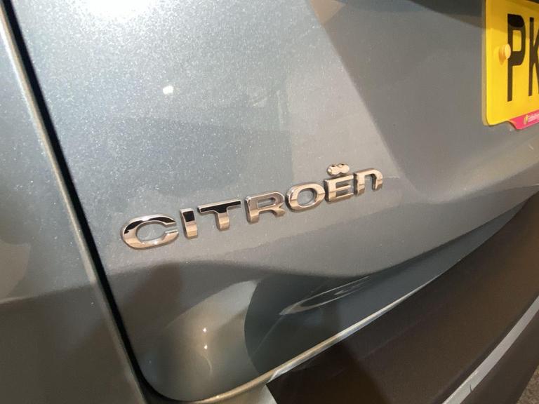 CITROEN C4 Photo bsapi-d5177df7cd57803d14b48b3bd25dd0f5691ec9cf.jpg