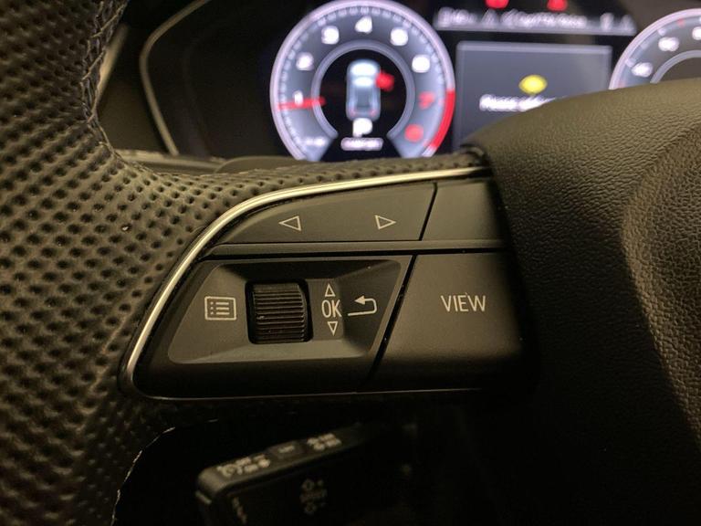 Audi Q5 Photo bsapi-d5514ec1be23ce909fe5457e720ef44f98303853.jpg
