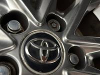 TOYOTA RAV4 Photo 30