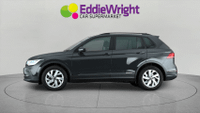 VOLKSWAGEN Tiguan Photo 3