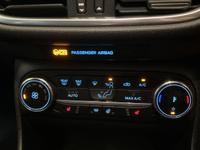 Ford FIESTA Photo 11