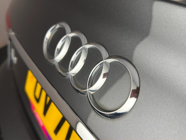 AUDI A4 Photo bsapi-d7c4d5950a6730ac1b6edfcafc1341f82f3cd01d.jpg