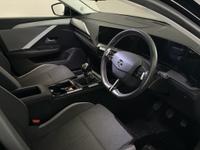 VAUXHALL Astra Photo 3