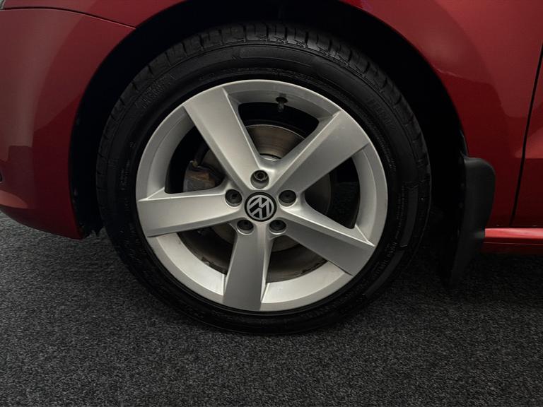 Volkswagen Polo Photo bsapi-d813222c60a3b7b661405e20c088d05a1870f7c0.jpg