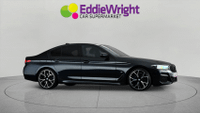 BMW 5 Series Photo 8