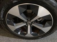 VOLVO XC40 Photo 23