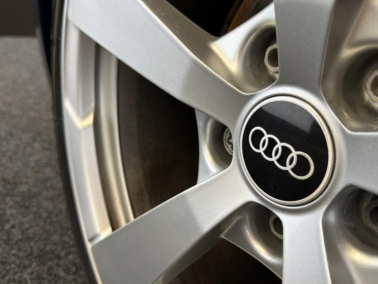 Audi TT Photo bsapi-db1343b195df8af280efdc555c6fed65e94169ac.jpg