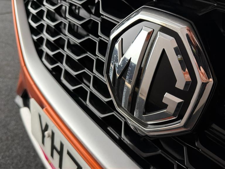 MG ZS Photo bsapi-db21babff9a34cbf3c4187f2d0fe2b2018135f26.jpg