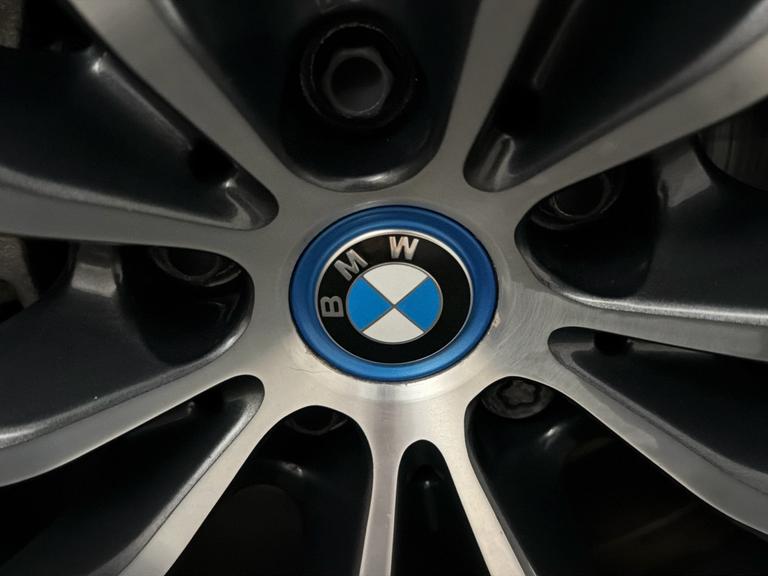 BMW 3 Series Photo bsapi-dbe7c99a7645d3febd631a86449b129ba16f73c1.jpg