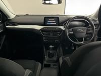FORD Focus Photo 10