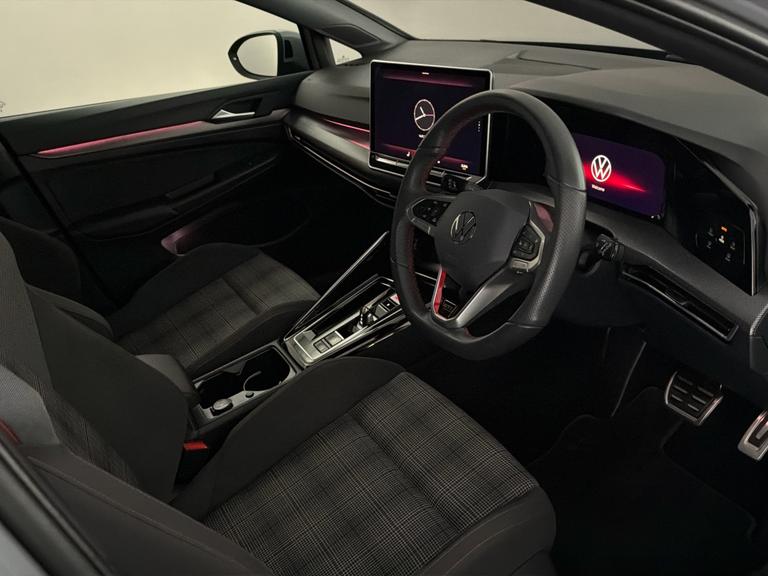 Volkswagen GOLF Photo bsapi-dd2f5311423a293257bf9cde25470c7d2d1374b2.jpg