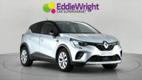 RENAULT Captur Photo 0