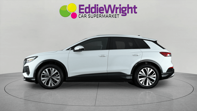 Audi Q4 E-Tron Photo bsapi-de63e7fbb768c4c12e5aad7f8be65f26610222f9.jpg