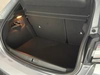 PEUGEOT 208 Photo 19