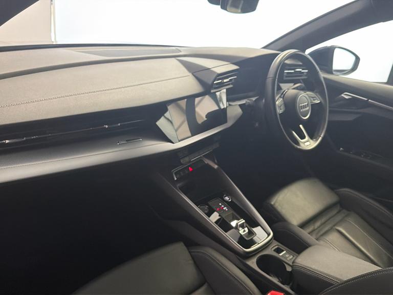 Audi A3 Photo bsapi-deed397d753a8bba2e2ae0d88baf51cfc4f6dd2e.jpg