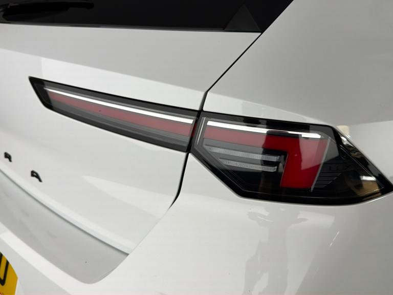 VAUXHALL ASTRA Photo bsapi-e00368be24bfd23f8b4ec172fe7af7a1ee2ea9d9.jpg