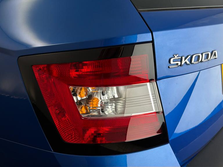 Skoda FABIA Photo bsapi-e19a53d450337ad97b9d2f23d1cd8ba79b696a9f.jpg