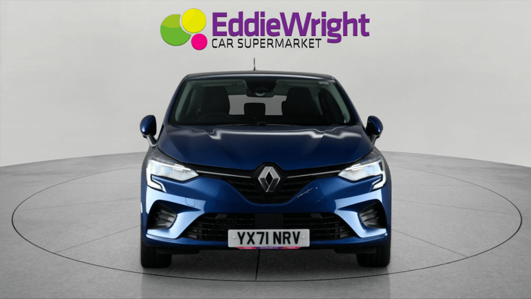 RENAULT Clio Photo bsapi-e22e0d352b168205ee19b6d8fe36caf105ae7f68.jpg