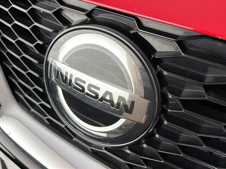 NISSAN Qashqai Photo bsapi-e289dac424698415fae029b21d3d072578750fbe.jpg