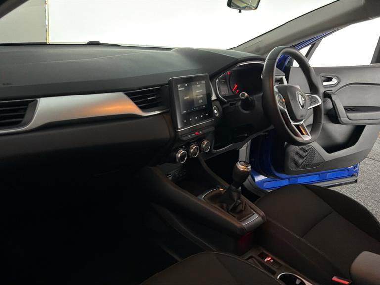 RENAULT Captur Photo bsapi-e2f9c0ed90afb88c8672fe6404c19122a176507e.jpg