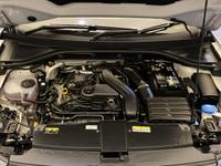 Volkswagen T-ROC Photo 15