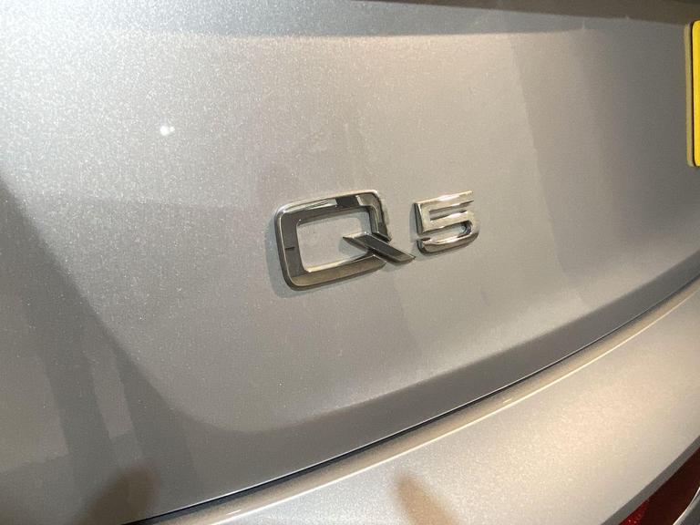 Audi Q5 Photo bsapi-e480e777bcdca80335748c5037173529192a067f.jpg