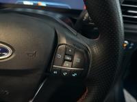 FORD FOCUS Photo 31