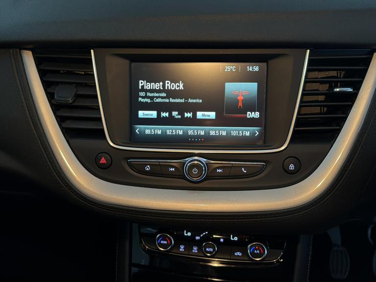 VAUXHALL Grandland X Photo bsapi-e581b6f995f107a68bee82ae864c275c56f8621d.jpg