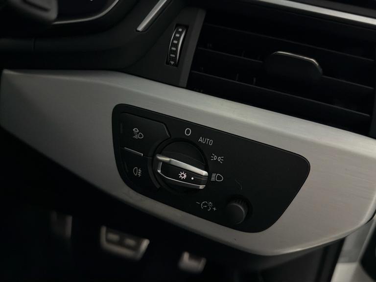 Audi A4 Photo bsapi-e593e4fe770b25158a489f6166527ed62199bc62.jpg
