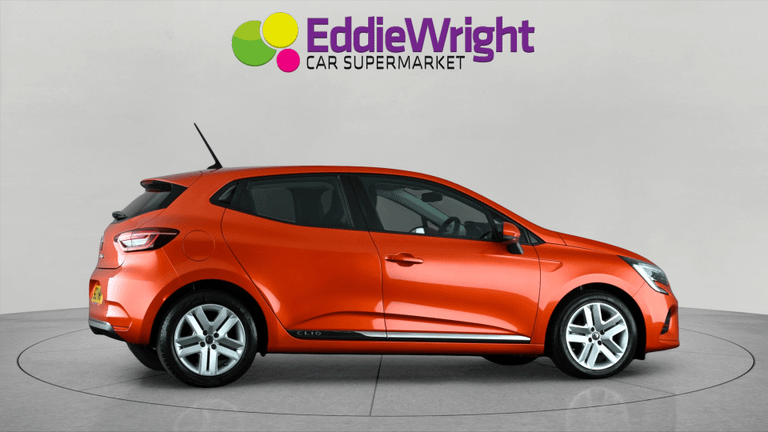 RENAULT Clio Photo bsapi-e66d0016be2c9d34fe1525cc2baab6f6f4da32c4.jpg