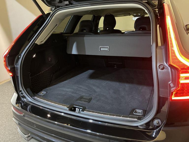VOLVO XC60 Photo bsapi-e8235fd04e1fade8acd89e64bc173a87257d7b1f.jpg
