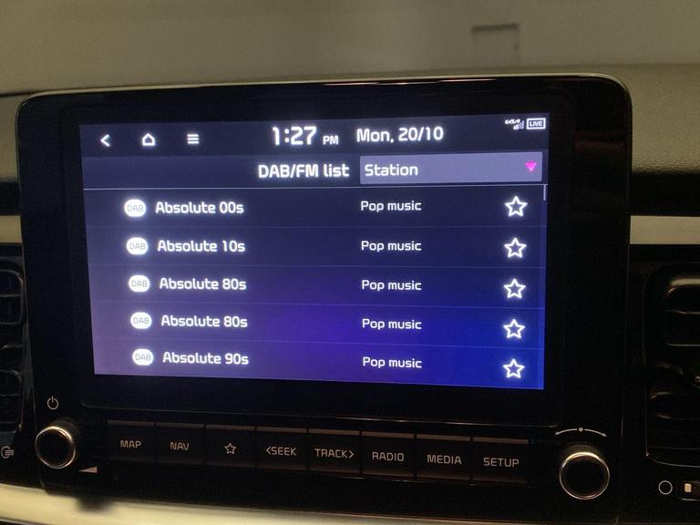 Kia STONIC Photo bsapi-e883fcc2864b891de41938b2c6cfcc0c8f1fbf0a.jpg