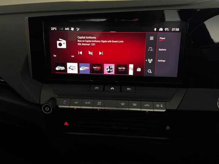 VAUXHALL Astra Photo bsapi-e8a0fead62b5512cc30a2fbdcf2419c682ae3be0.jpg