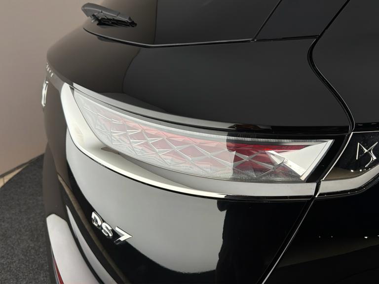 DS Automobiles 7 Crossback Photo bsapi-e8a7cdf3e95081c9e1180180ebc96e5d3ad081a5.jpg