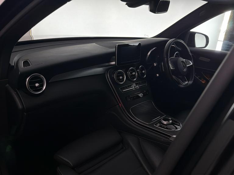 MERCEDES-BENZ Glc Class Photo bsapi-e903df9dbd4e8ab4d14f755d7b30167c7d01dca5.jpg