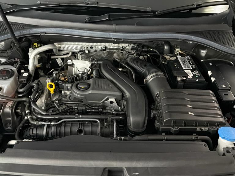 VOLKSWAGEN Tiguan Photo bsapi-ee78a8f52076de5984b2559e3d9bdfa1cdf37d8e.jpg