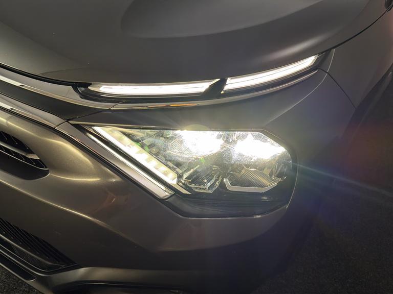 CITROEN C4 Photo bsapi-ef1decf01a816a26be6f0b0706a487eaf87f2cc9.jpg
