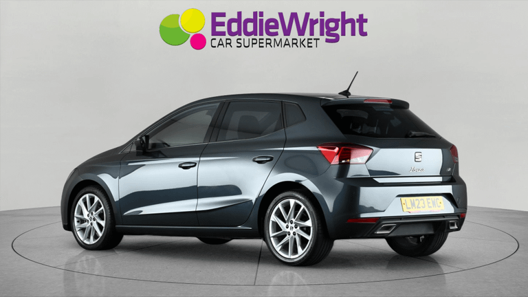 SEAT Ibiza Photo bsapi-efb7e00bd070652946a0293f2b6e032d5a898766.jpg