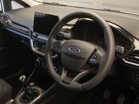 FORD FIESTA Photo 3