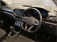 Volkswagen T-CROSS Photo 3