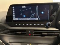 HYUNDAI BAYON Photo 9
