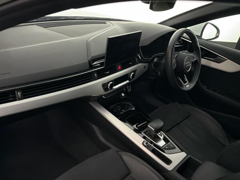Audi A4 Photo bsapi-f0c1cfe35e6316b57c3568338b1b83f91276f72c.jpg