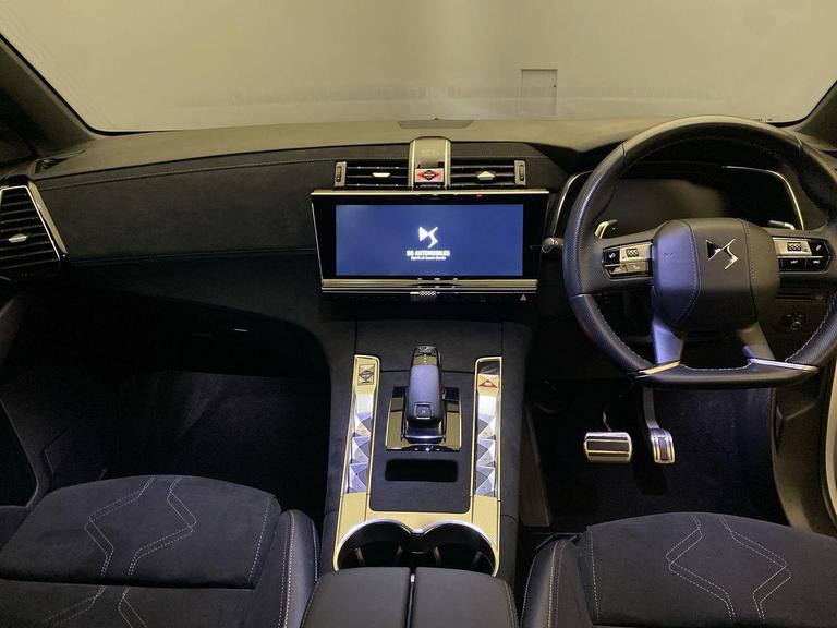 DS AUTOMOBILES DS 7 Photo bsapi-f0dd56cc8bc43cf3f02f1546ffab1ed38a52bc52.jpg