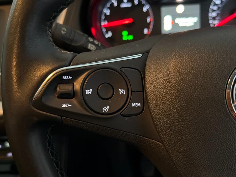 VAUXHALL Grandland X Photo bsapi-f0fbe8d4b2237025f46075667f9b4a67fbc1c1c8.jpg